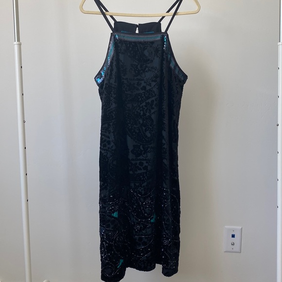 Anthropologie Moulinette Soeurs Velvet Sequin Embroidered Dress Size: 14 - Picture 2 of 9
